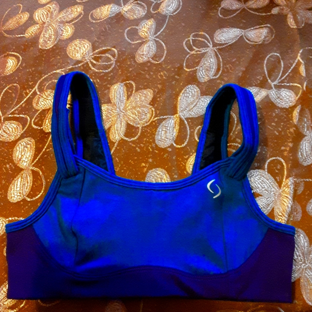 Sports bra